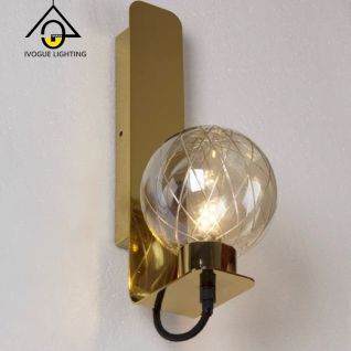 Wall-Light-